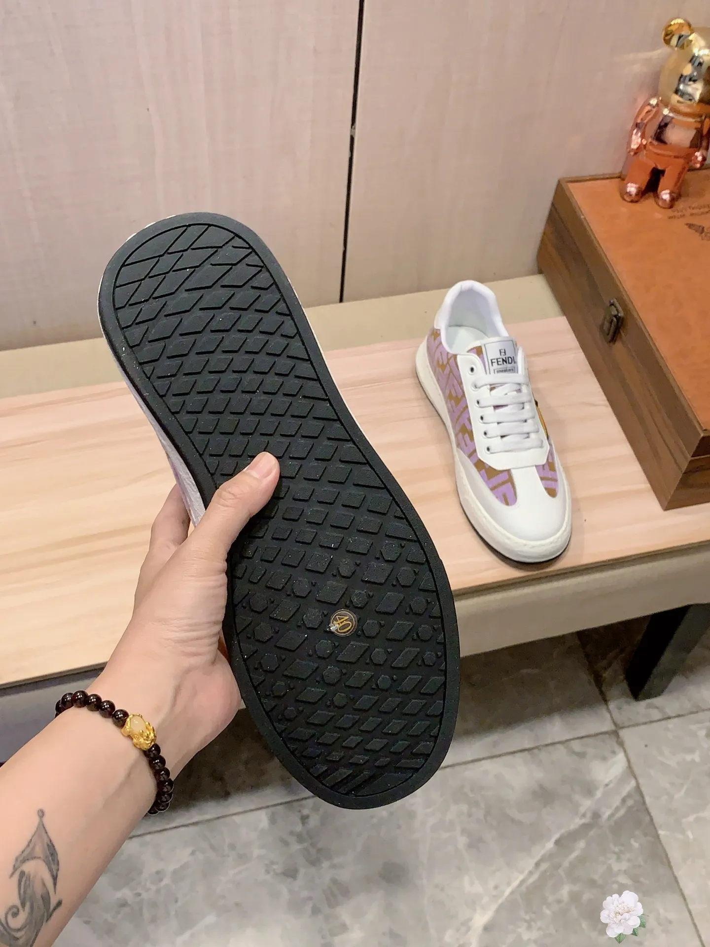 Men's men's shoes 💰420💰💰🎩🎩[Lightning][Lightning] "FENDI*" The latest and most popular casual shoes, top brand [Seduce] luxury ~ purchasing agent, top quality ~. [Strong] The upper is made of imported breathable cowhide with fabric material ➕ Breathable sheepskin feet (•) and fine workmanship. The original stylish and stylish soft rubber wear-resistant and non-slip outsole is light and comfortable on the feet. The real thing looks better when photographed in person. No. 122: code: 38-44, 5️⃣ colors selected